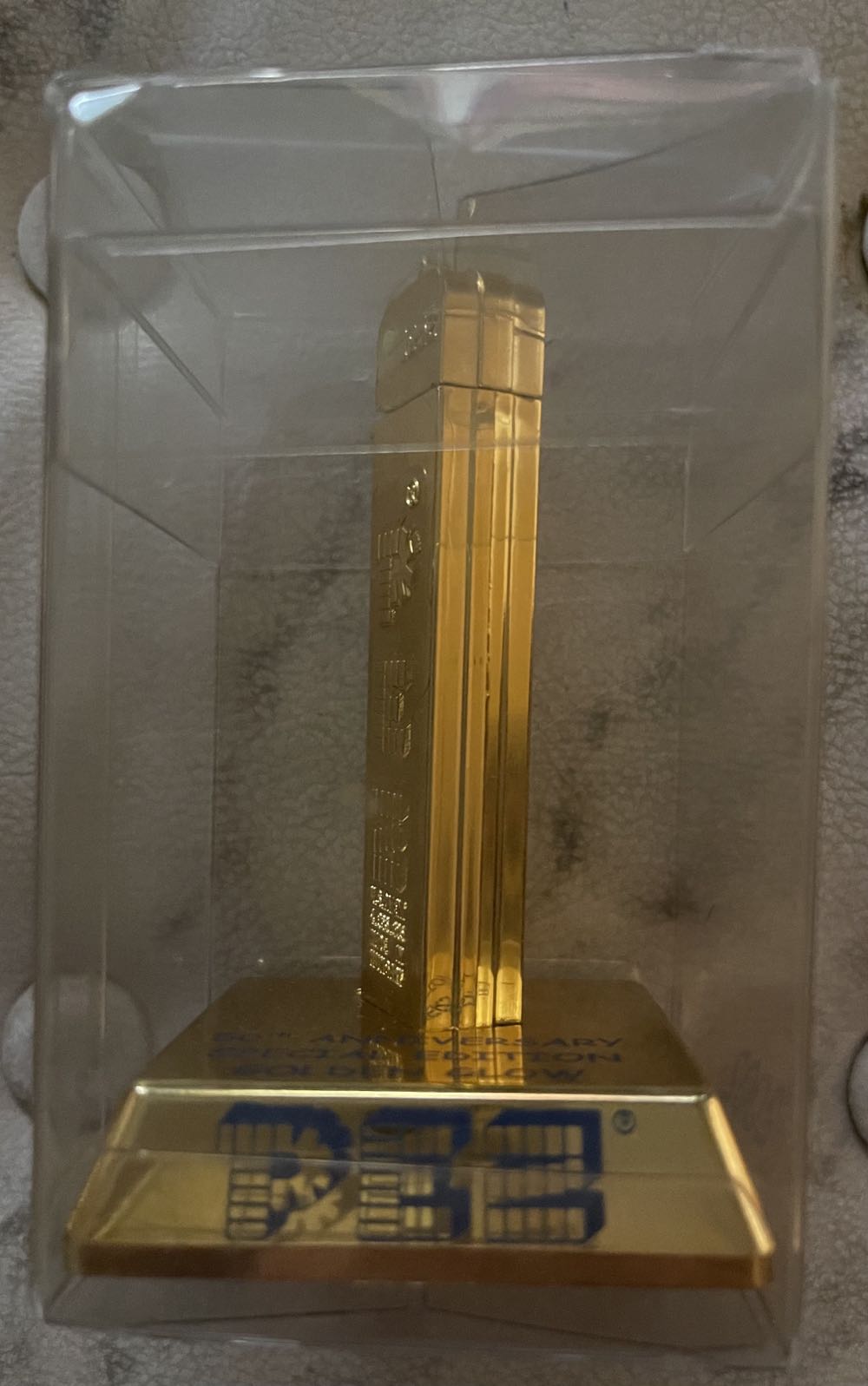 Golden Glow - 50th Anniversary 1952 - 2002  pez collectible - Main Image 3