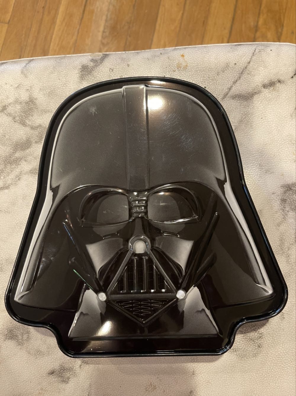 Star Wars: Crystal Limited Edition Tin  pez collectible [Barcode 073621007031] - Main Image 2