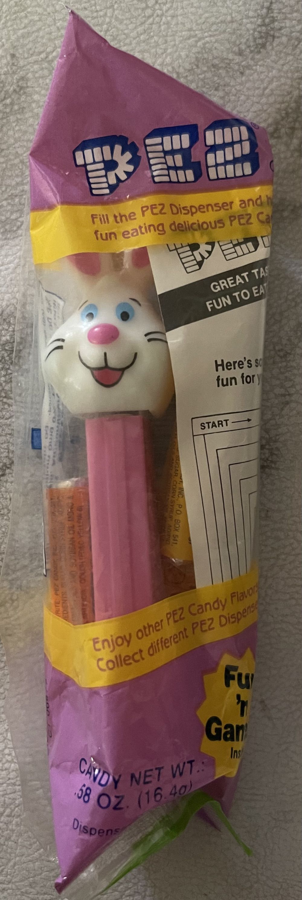 Pez Red Monocromatic And Regular Dispenser