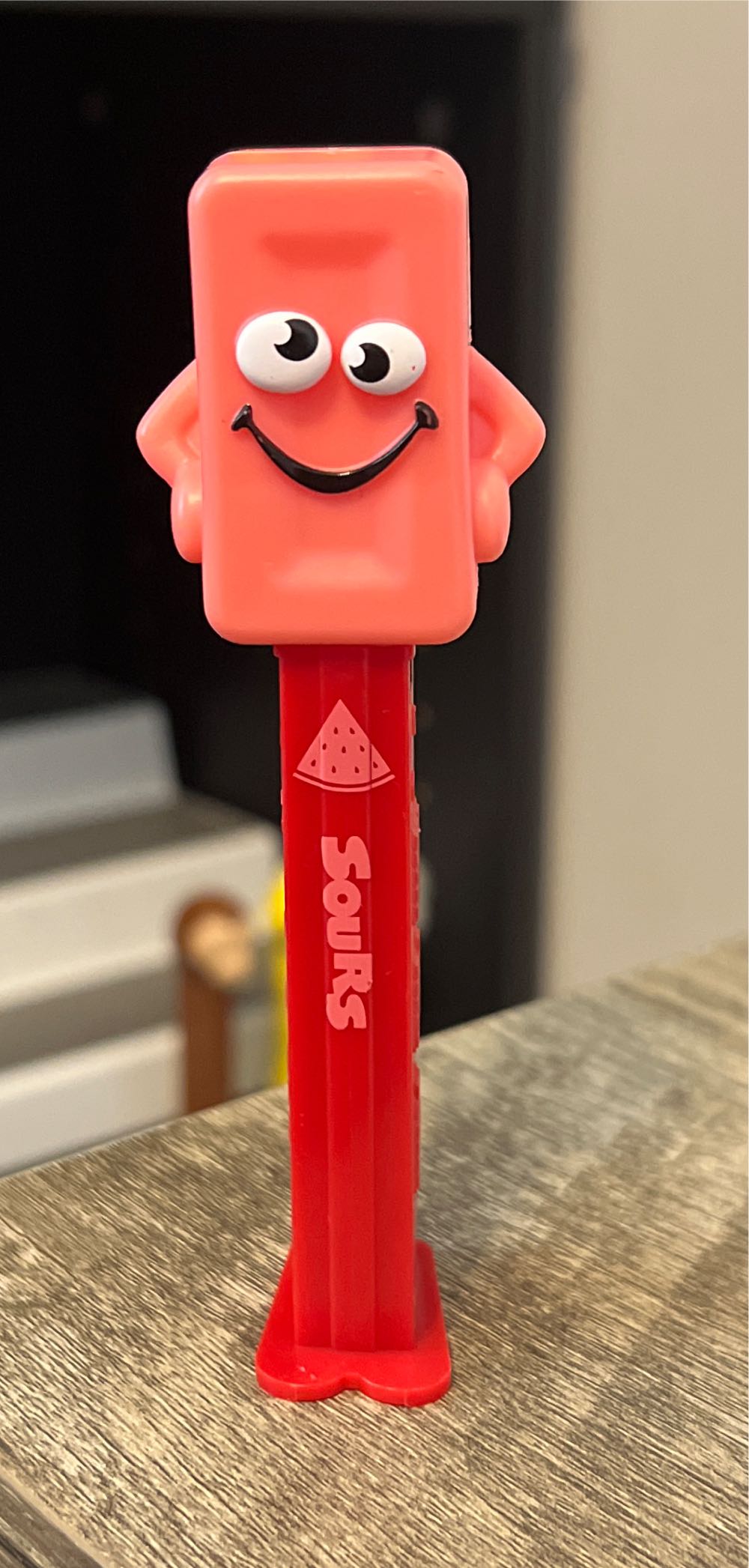 Sour Watermelon - Pez.com Exclusive pez collectible [Barcode 073621061910] - Main Image 2