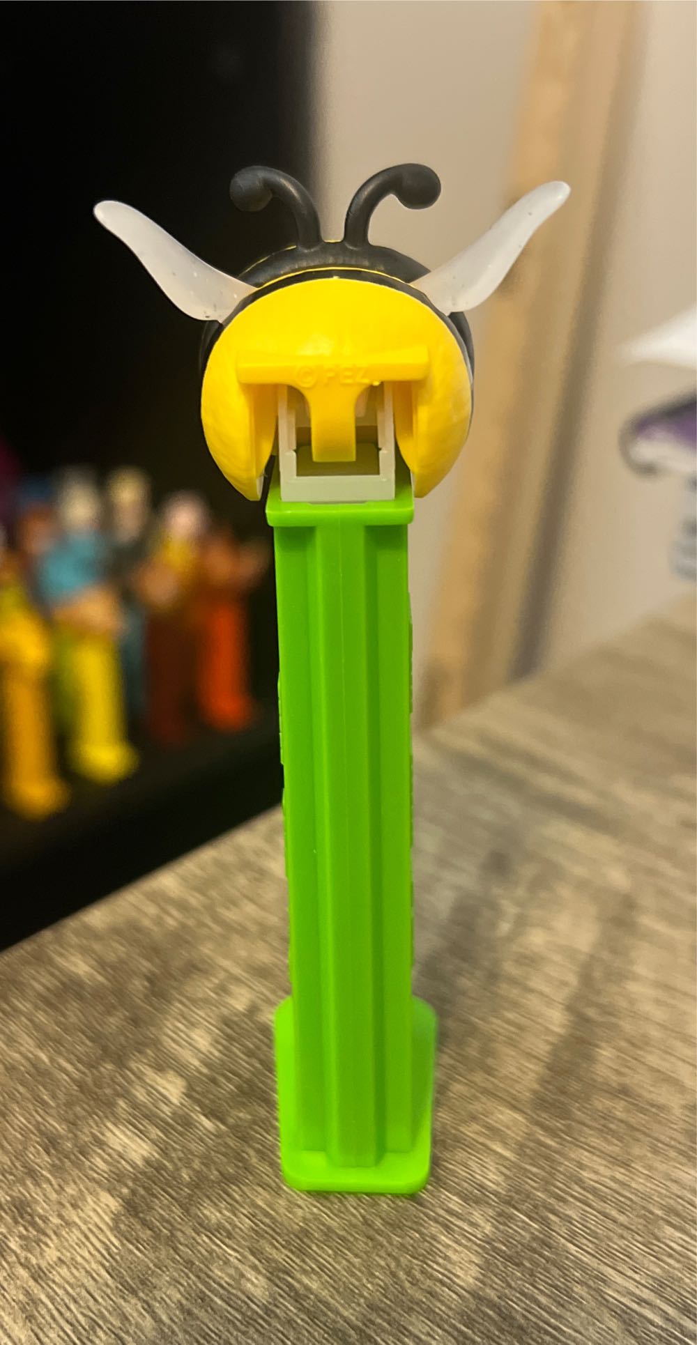 Bee - Bee Original - PEZ Bee pez collectible - Main Image 3
