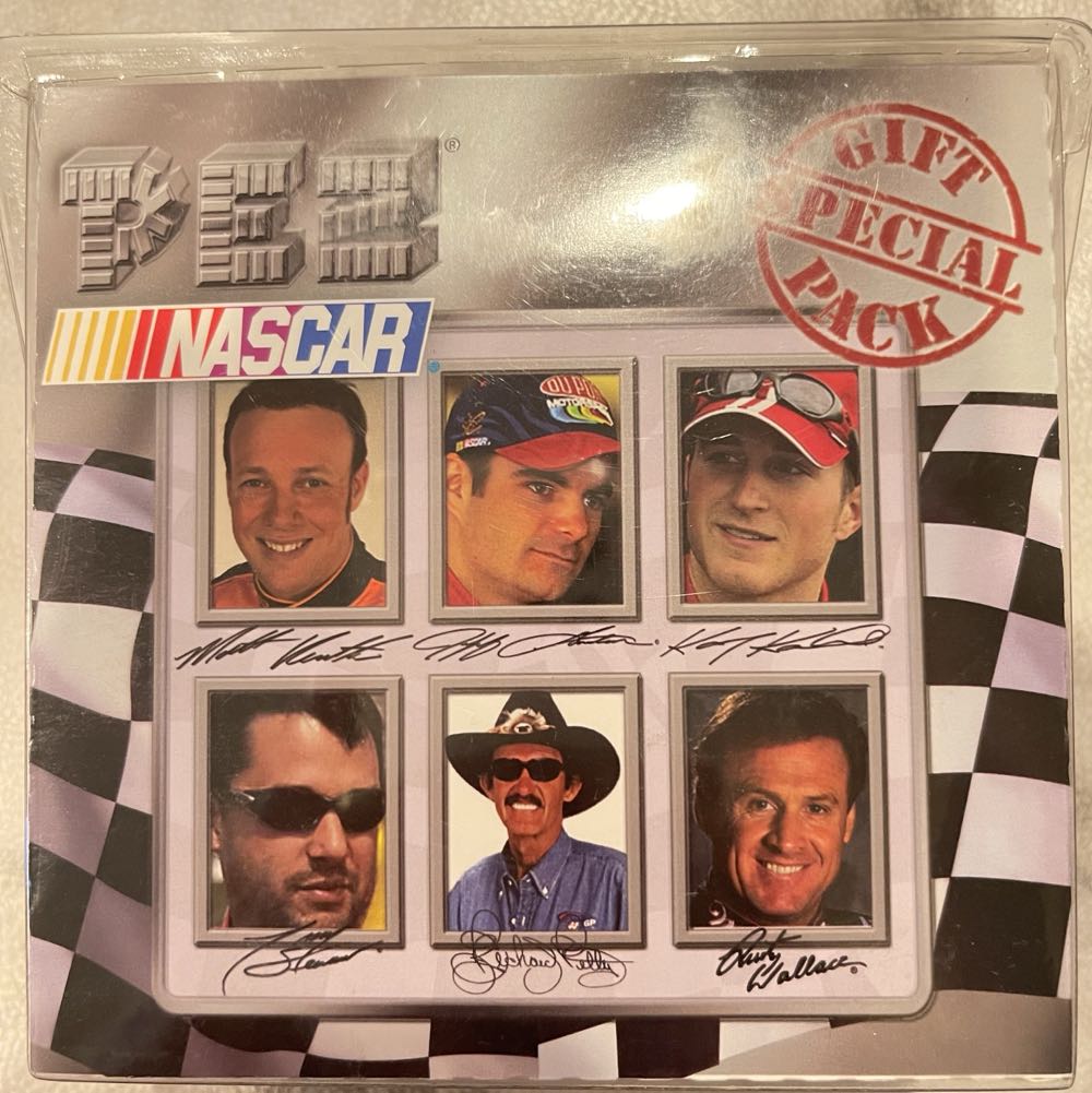 NASCAR - Rusty Wallace 2 - Rusty’s Last Call - Nascar Helmet/truck Combo pez collectible [Barcode 073621009936] - Main Image 2