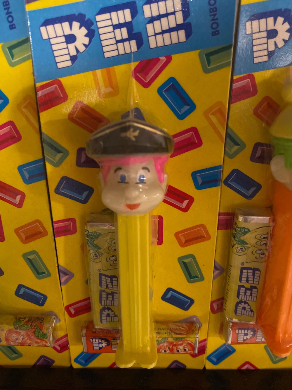 Glow In Dark - Pilot - Bonbon pez collectible - Main Image 2