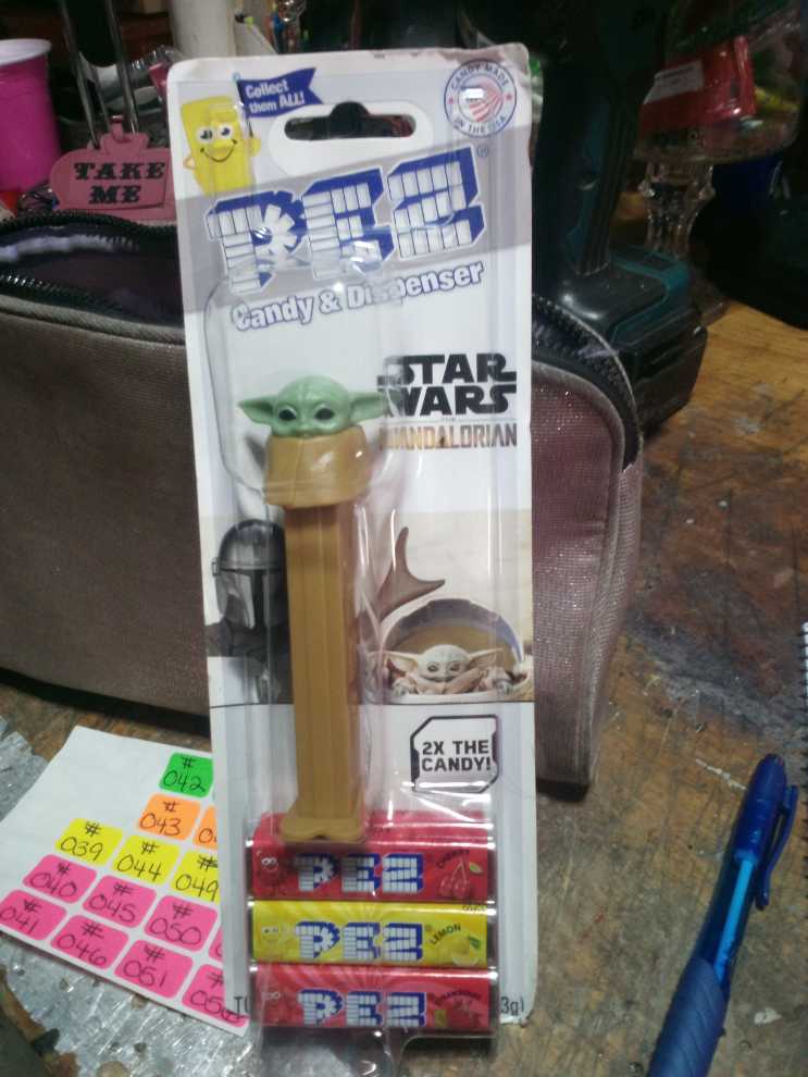 Baby Yoda - Star Wars pez collectible - Main Image 2