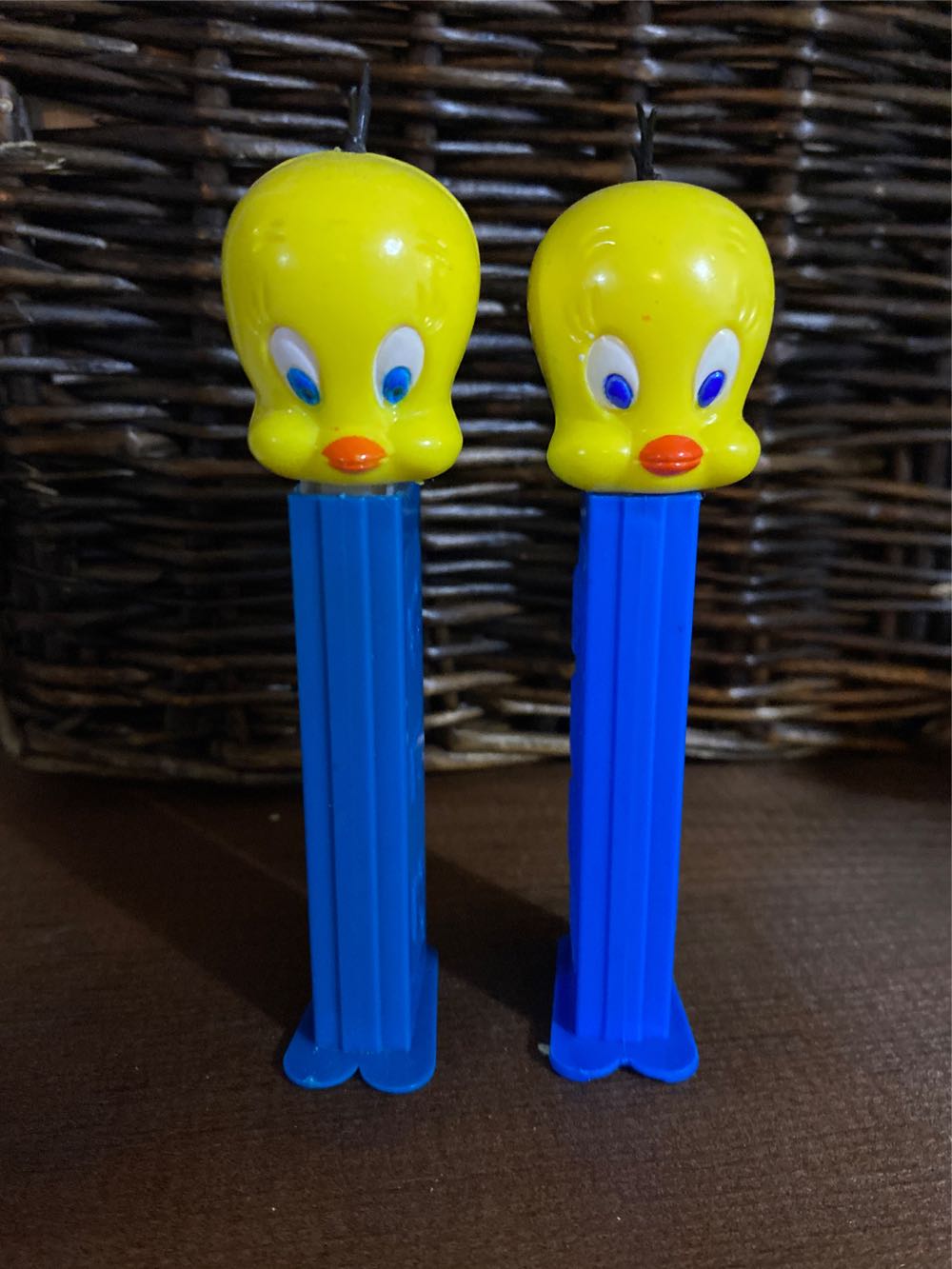 Looney Tunes - Tweety Bird - Warner Brothers - Looney Tunes pez collectible - Main Image 2