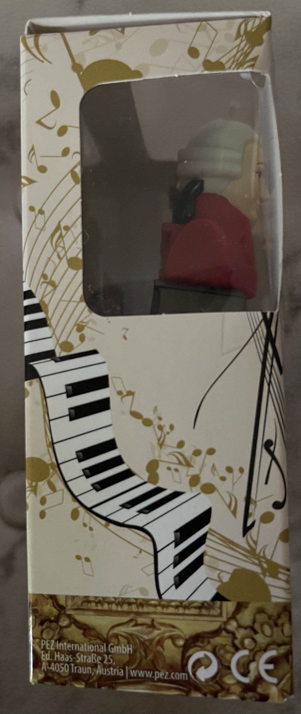 Mozart & Sissi Gift Set - Special Edition - Real People pez collectible [Barcode 9044400847682] - Main Image 4