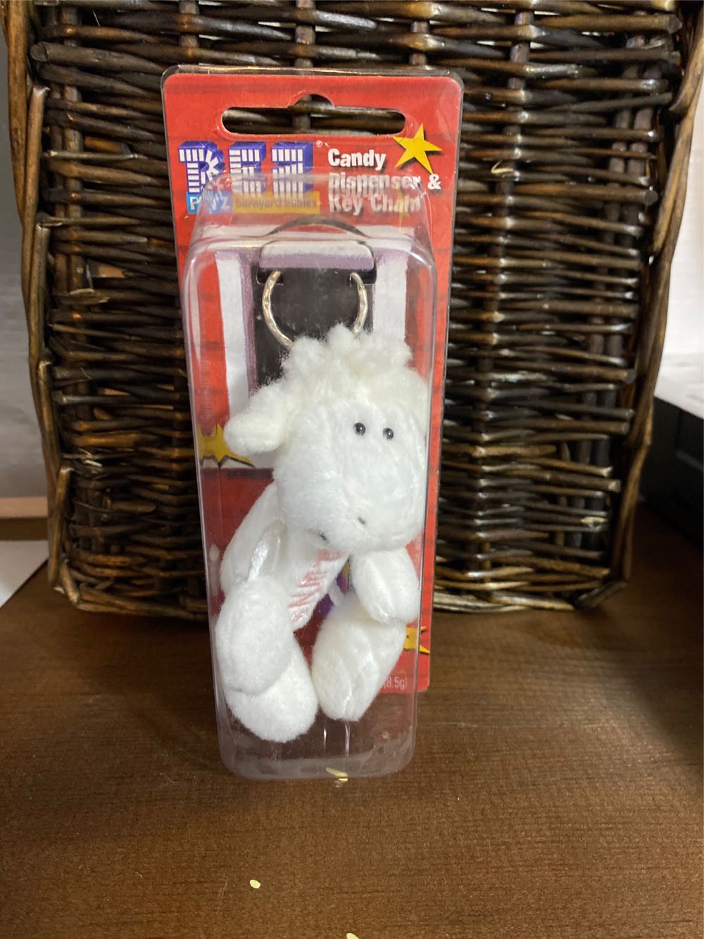 Barnyard Babies - Lamb - Barnyard Babies pez collectible - Main Image 2