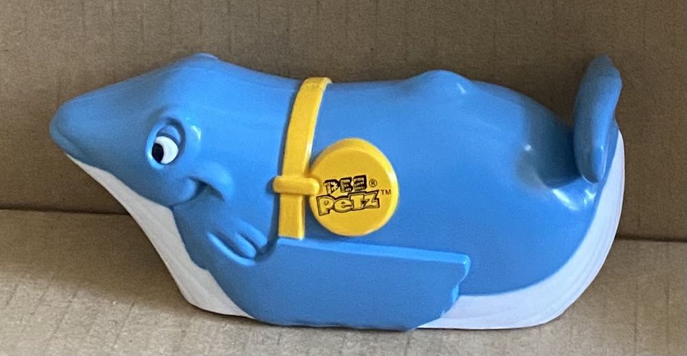 Glowing Ghosts - Happy Henry