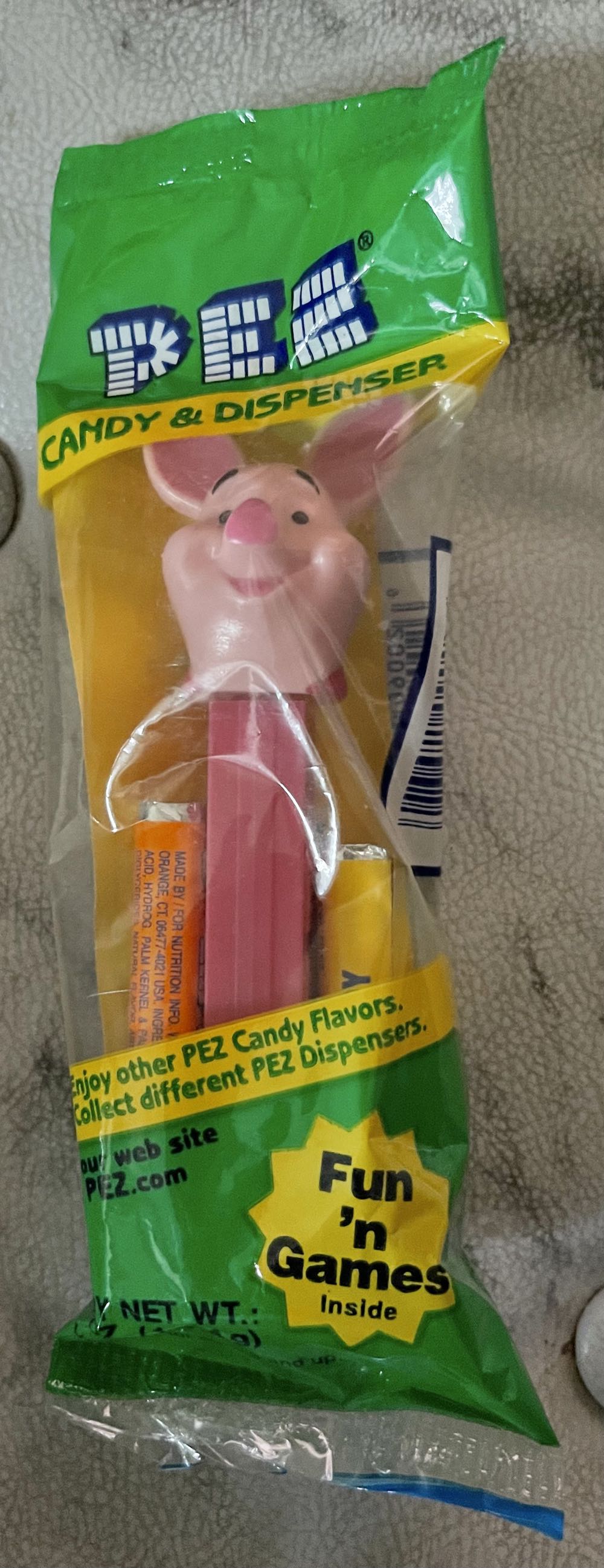 Winnie The Pooh - Piglet  pez collectible [Barcode 073621090026] - Main Image 1