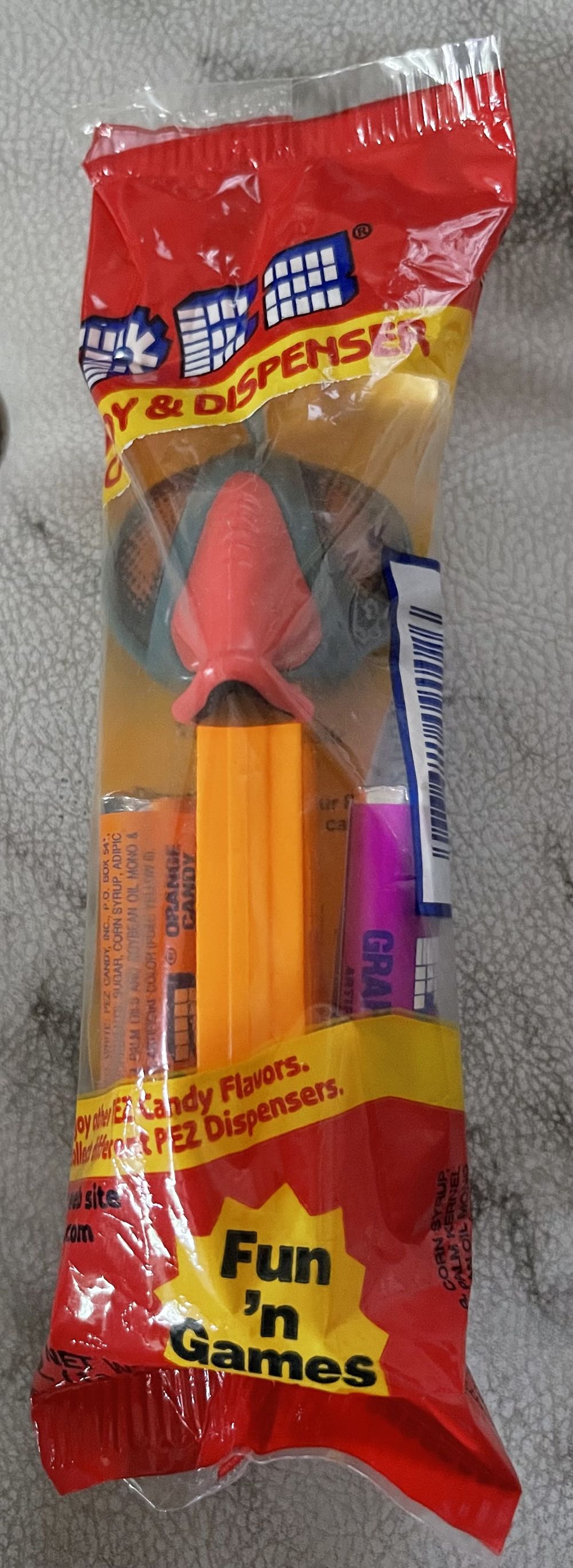 0-Box Pez Gingerbread House Kit SP