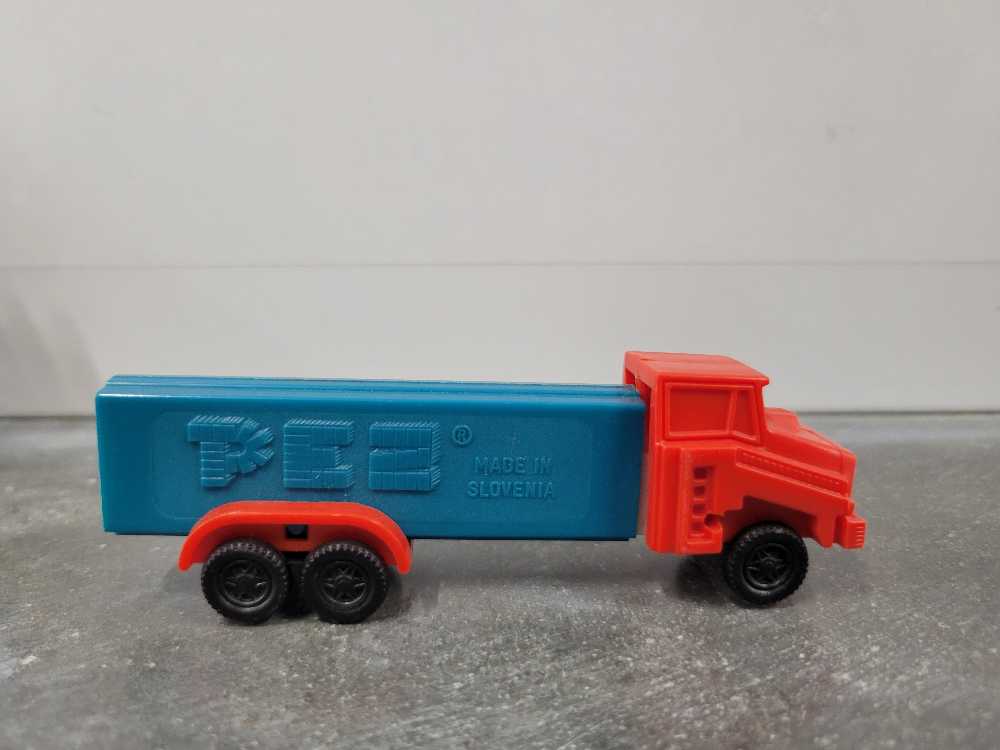 Truck  pez collectible - Main Image 3