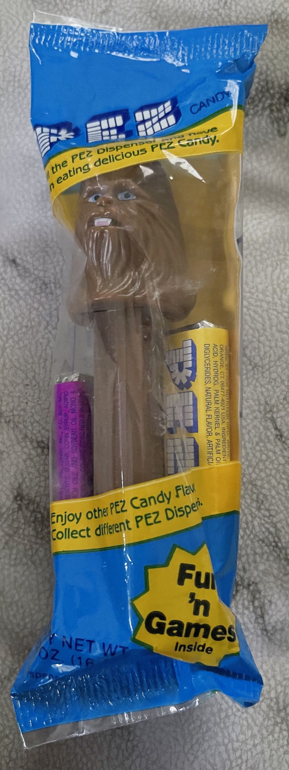 Star Wars - Chewbacca  pez collectible [Barcode 073621090026] - Main Image 2