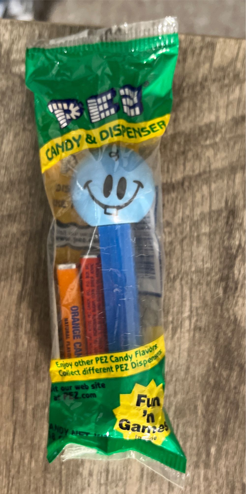 Funky Faces - Baby - Blue stem - Funky Face pez collectible [Barcode 073621089990] - Main Image 2
