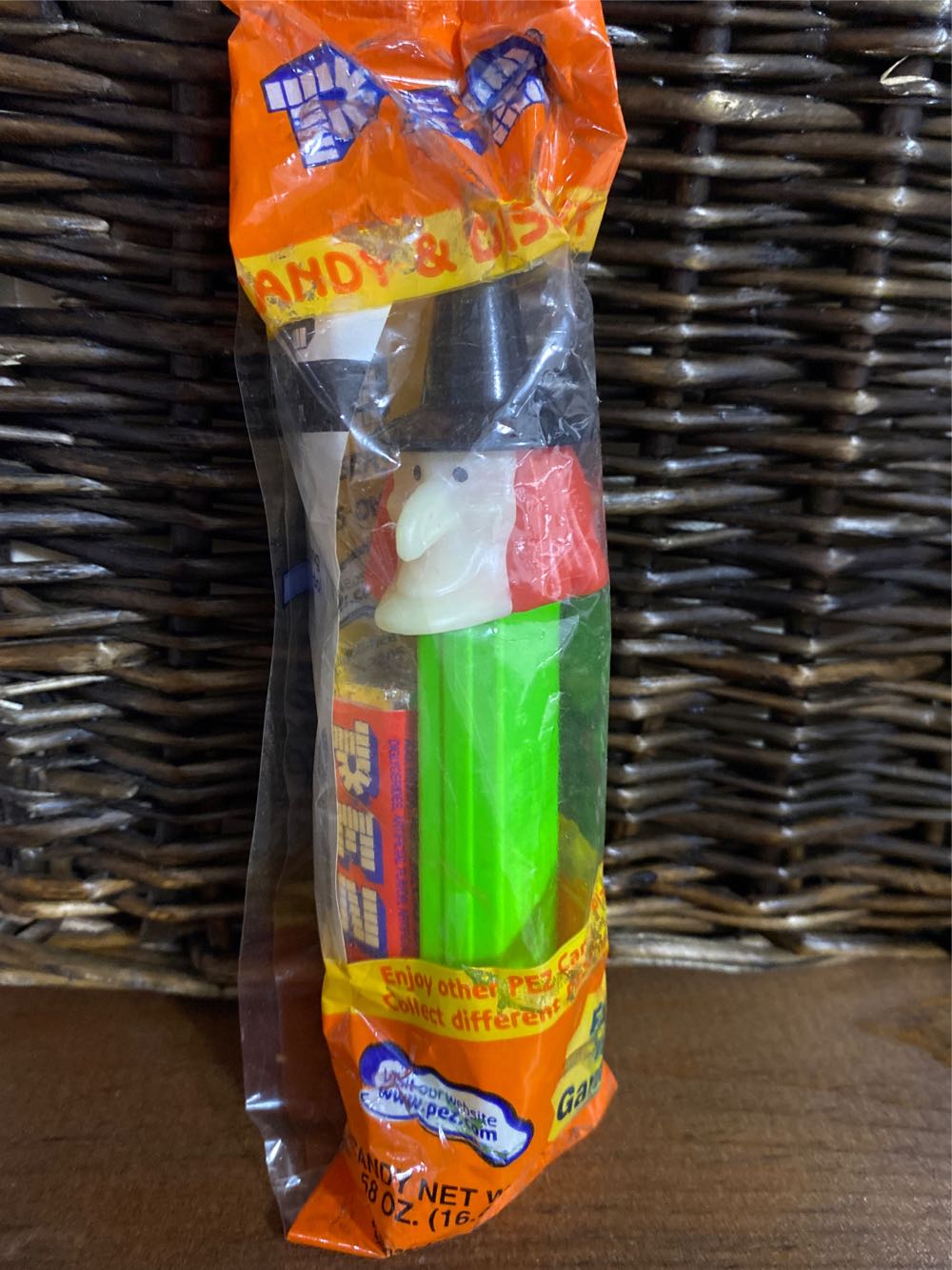 Bobba Fett B (Lighter Green)