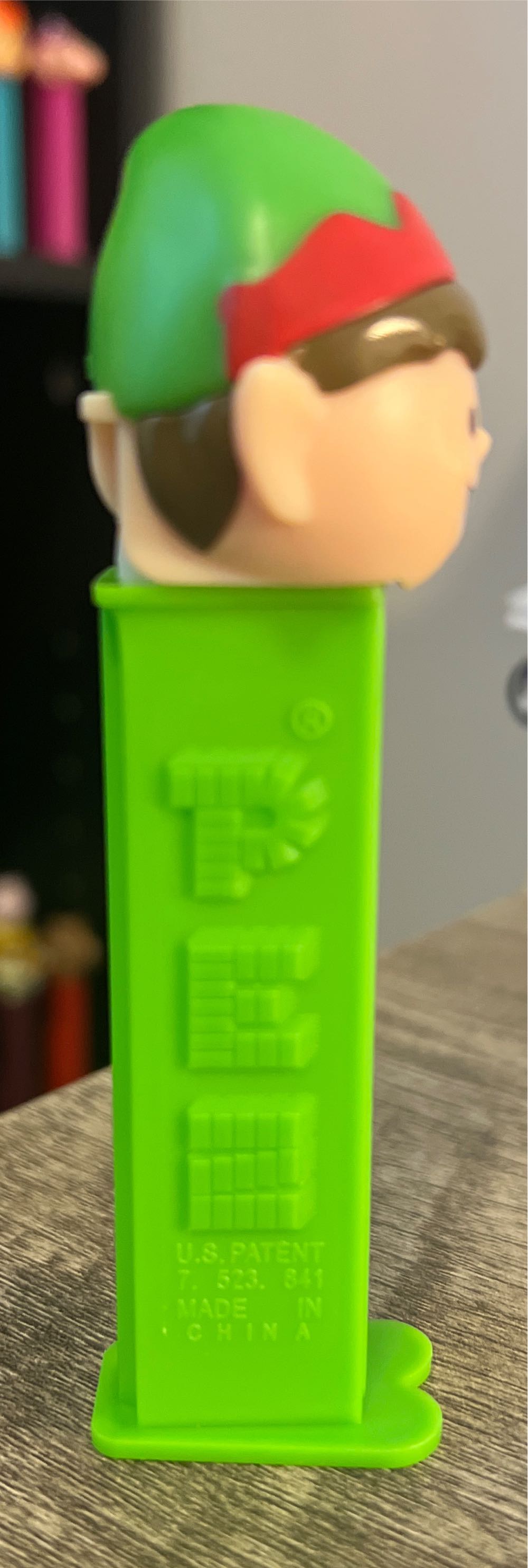 Elf C - Christmas pez collectible - Main Image 2