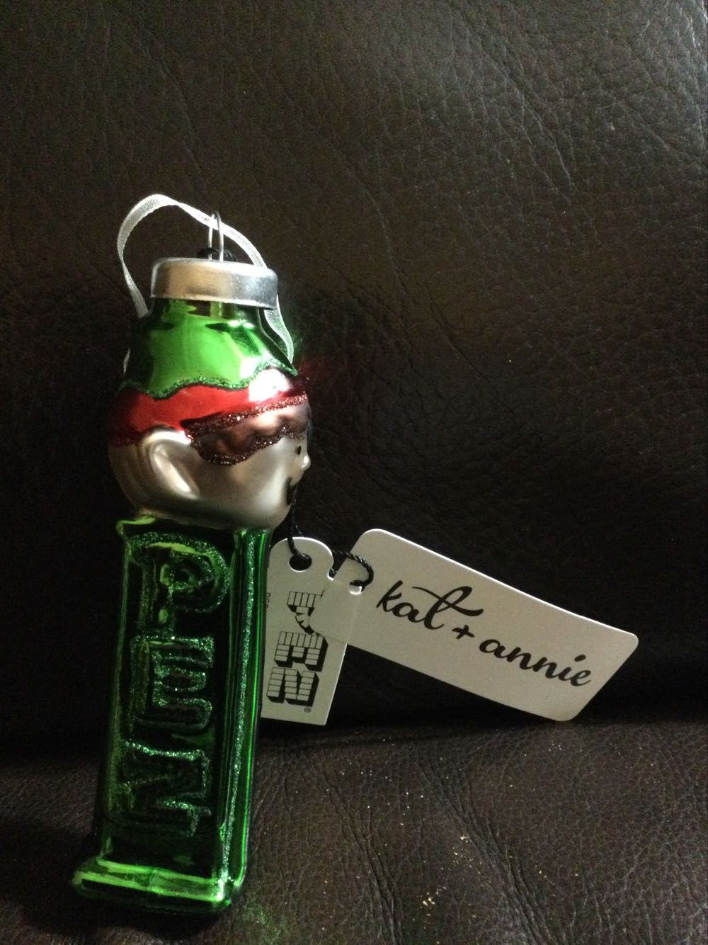 Kat And Annie Elf -  Christmas pez collectible [Barcode 026301878742] - Main Image 2