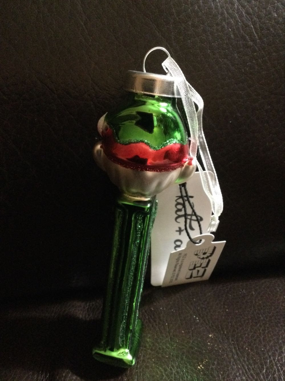 Kat And Annie Elf -  Christmas pez collectible [Barcode 026301878742] - Main Image 4