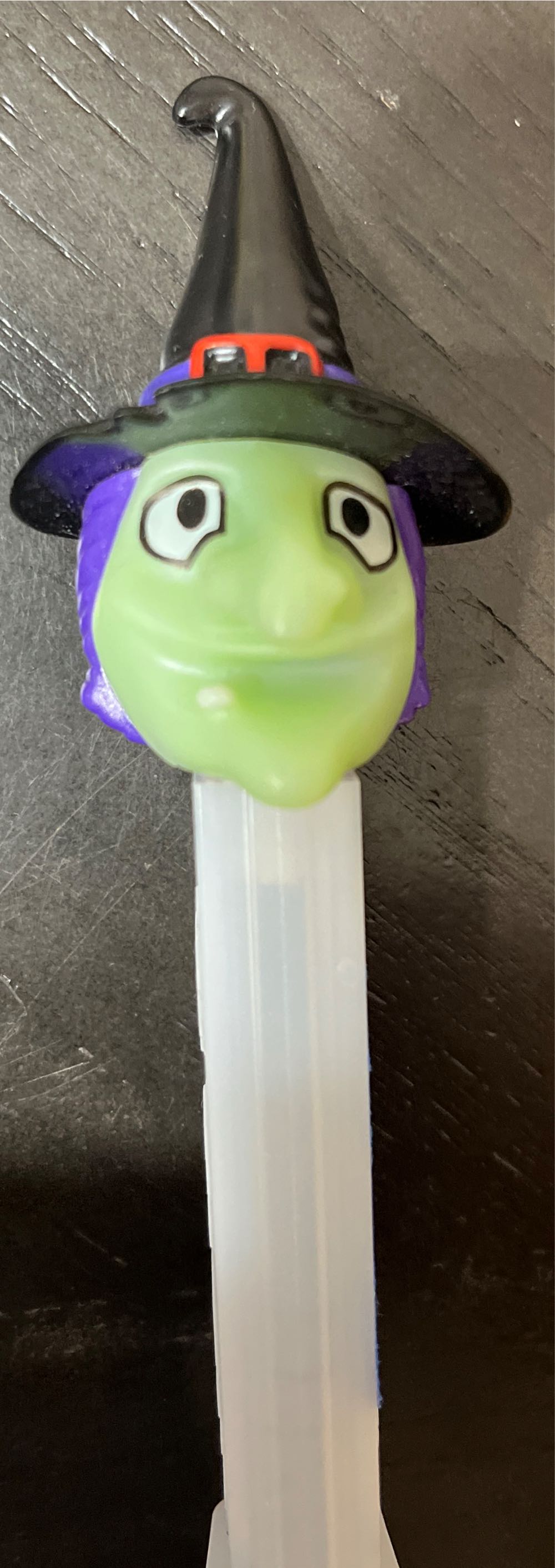 Witch - E GITD - Halloween pez collectible - Main Image 2