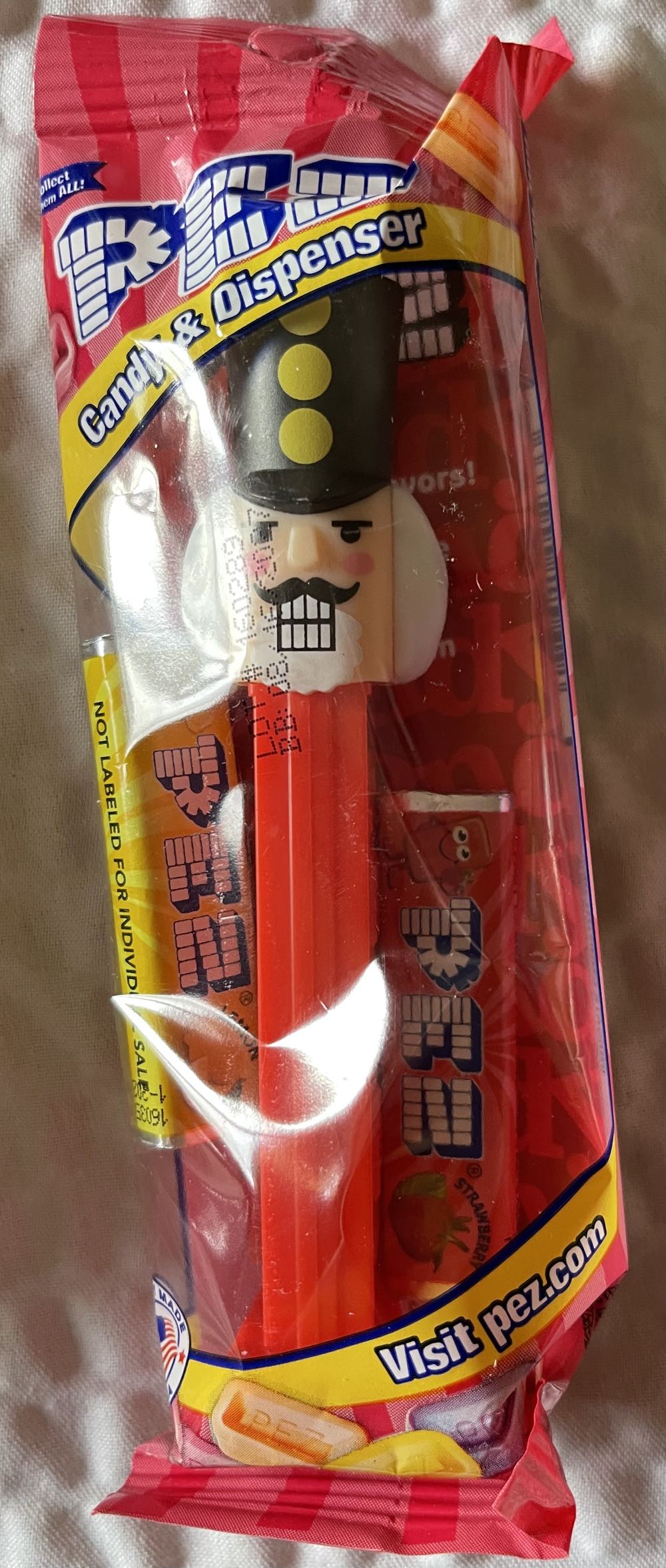Christmas - Nutcracker  pez collectible [Barcode 073621002333] - Main Image 1