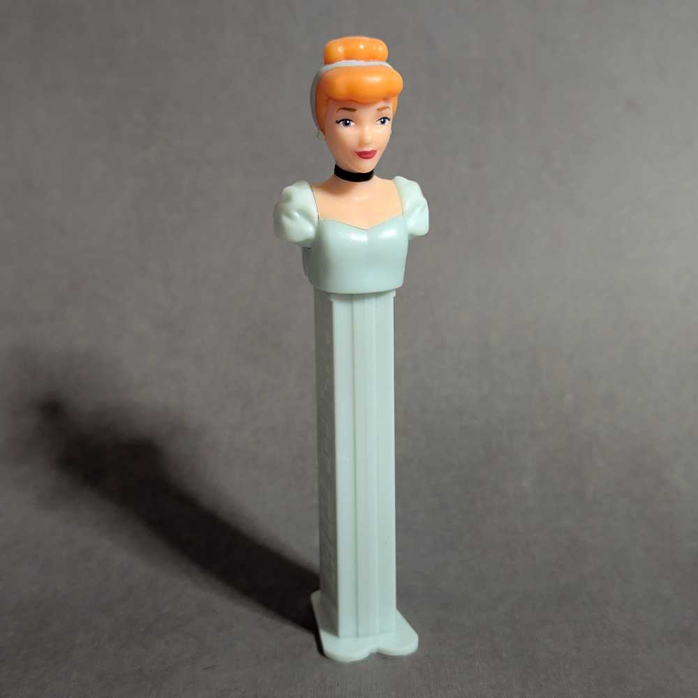 Disney Princess - Cinderella C - Movies & TV - Disney pez collectible - Main Image 2