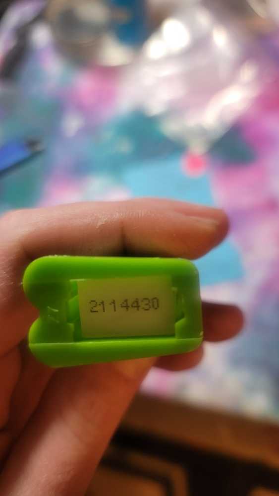 Christmas ELF - Holiday - Christmas pez collectible - Main Image 3