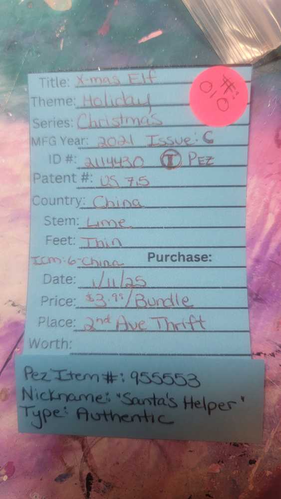 Christmas ELF - Holiday - Christmas pez collectible - Main Image 4