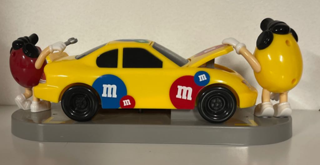 Race Car Pit Crew - Dispenser pez collectible - Main Image 2