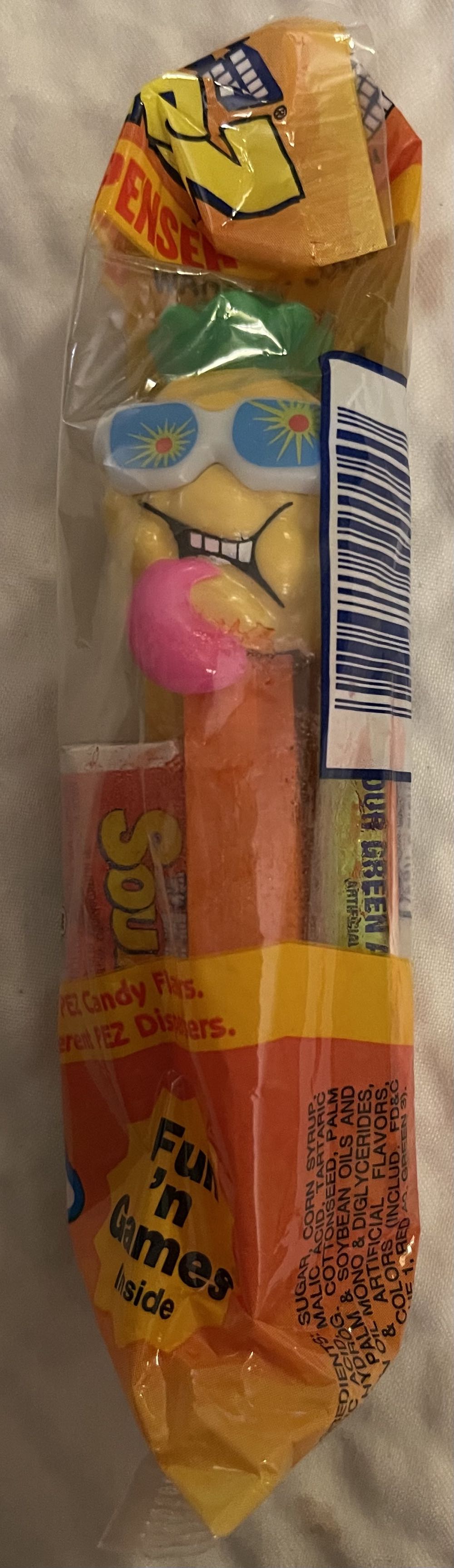 Pez Pink Metal Truck