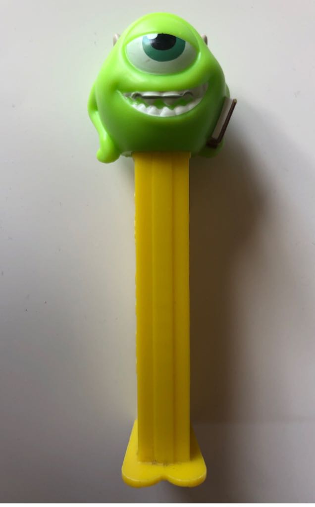 Pez 2023 New Years Clock