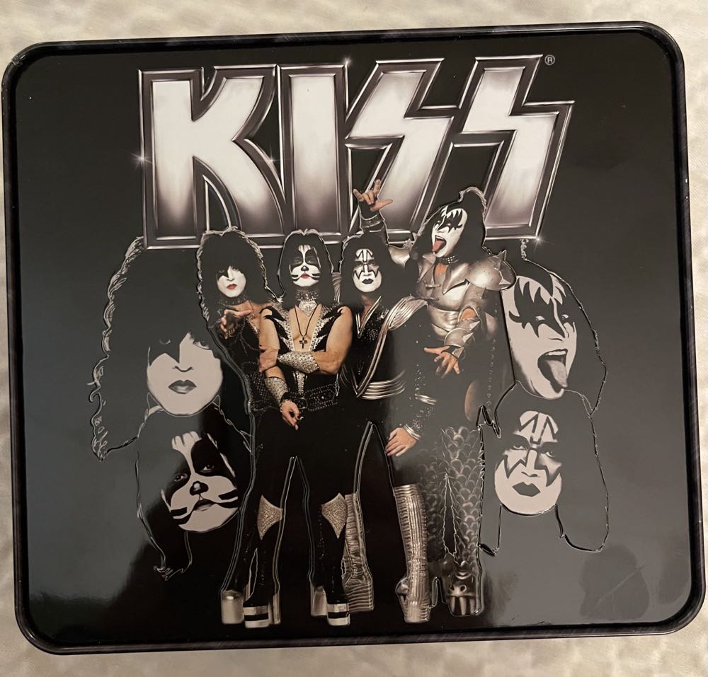 Kiss - Rock ‘N Roll pez collectible [Barcode 073621008861] - Main Image 2