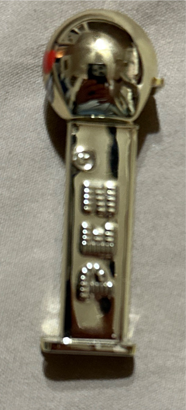 Mini Gold Emoji w/hearts  pez collectible - Main Image 2