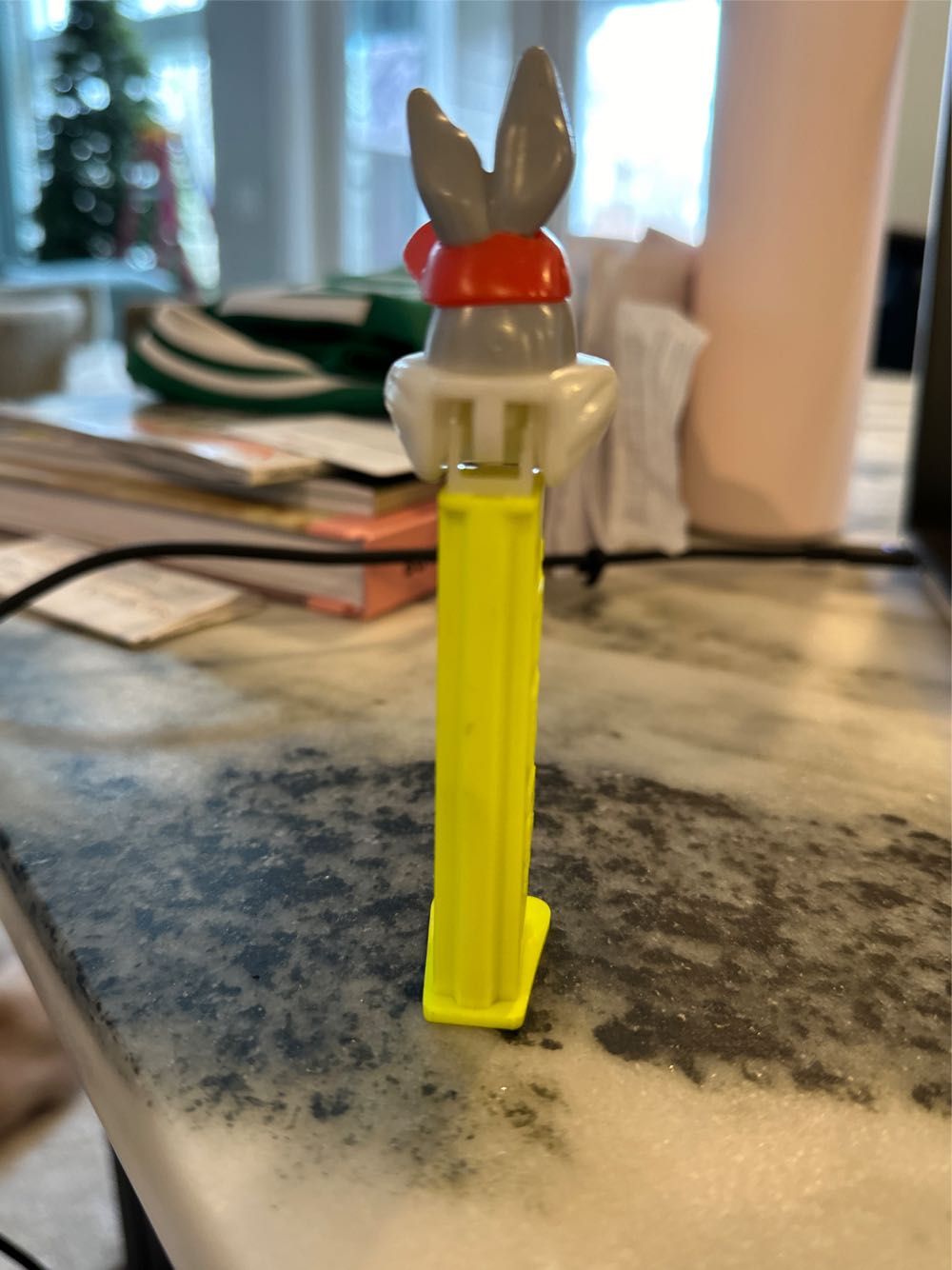 Bugs Bunny - Looney Tunes pez collectible - Main Image 3