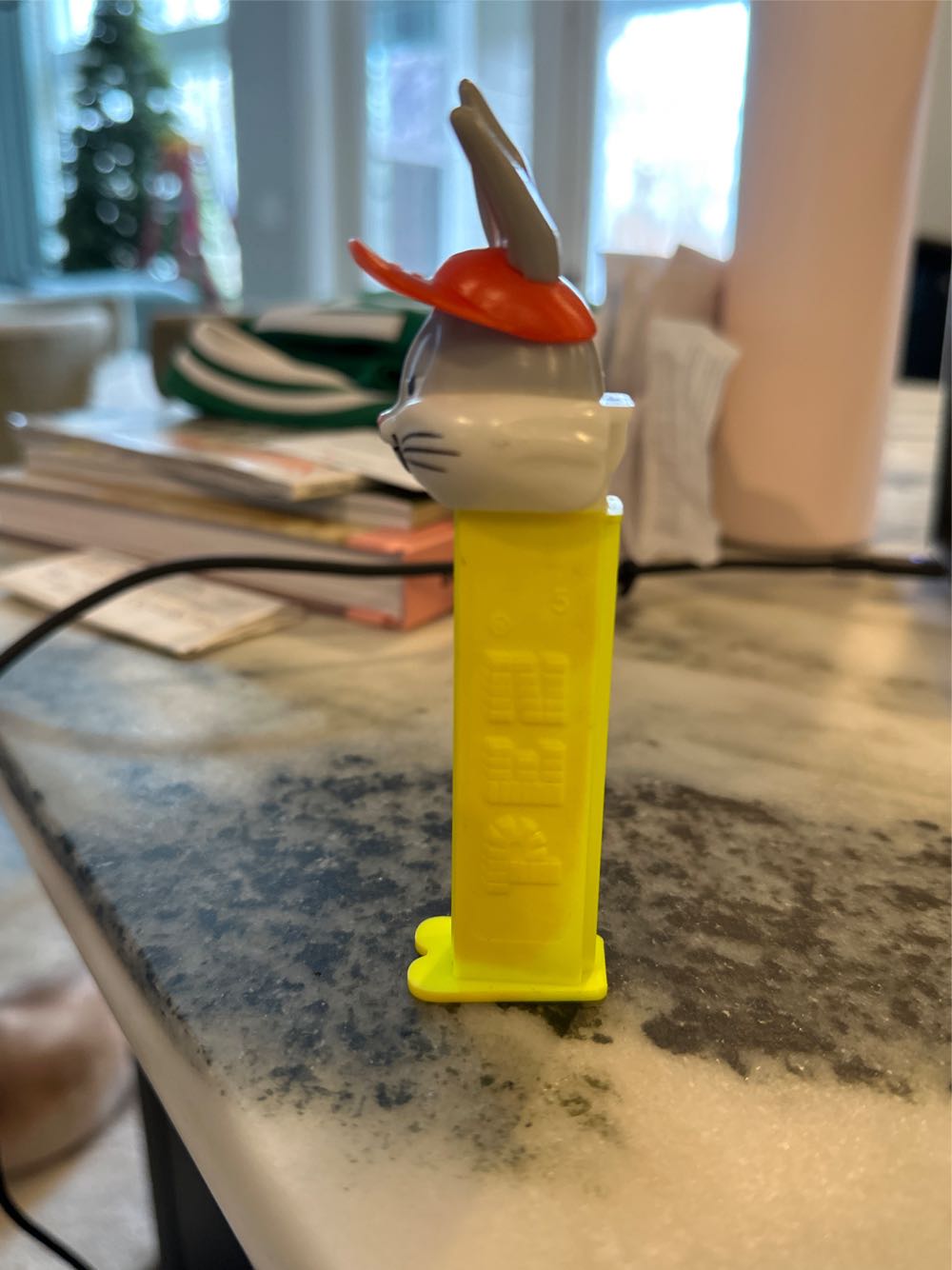 Bugs Bunny - Looney Tunes pez collectible - Main Image 4