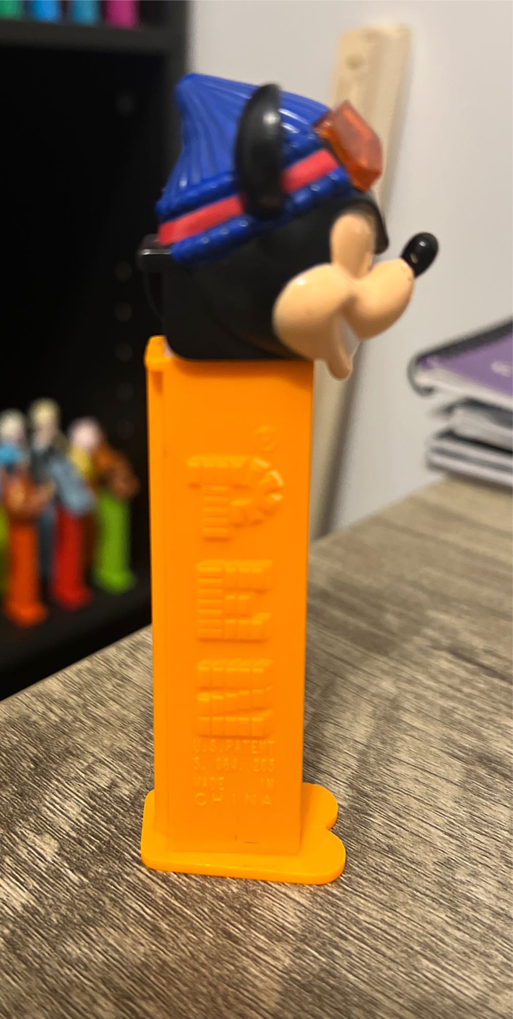 Mickey Mouse - Extreme Mickey - Disney pez collectible - Main Image 2