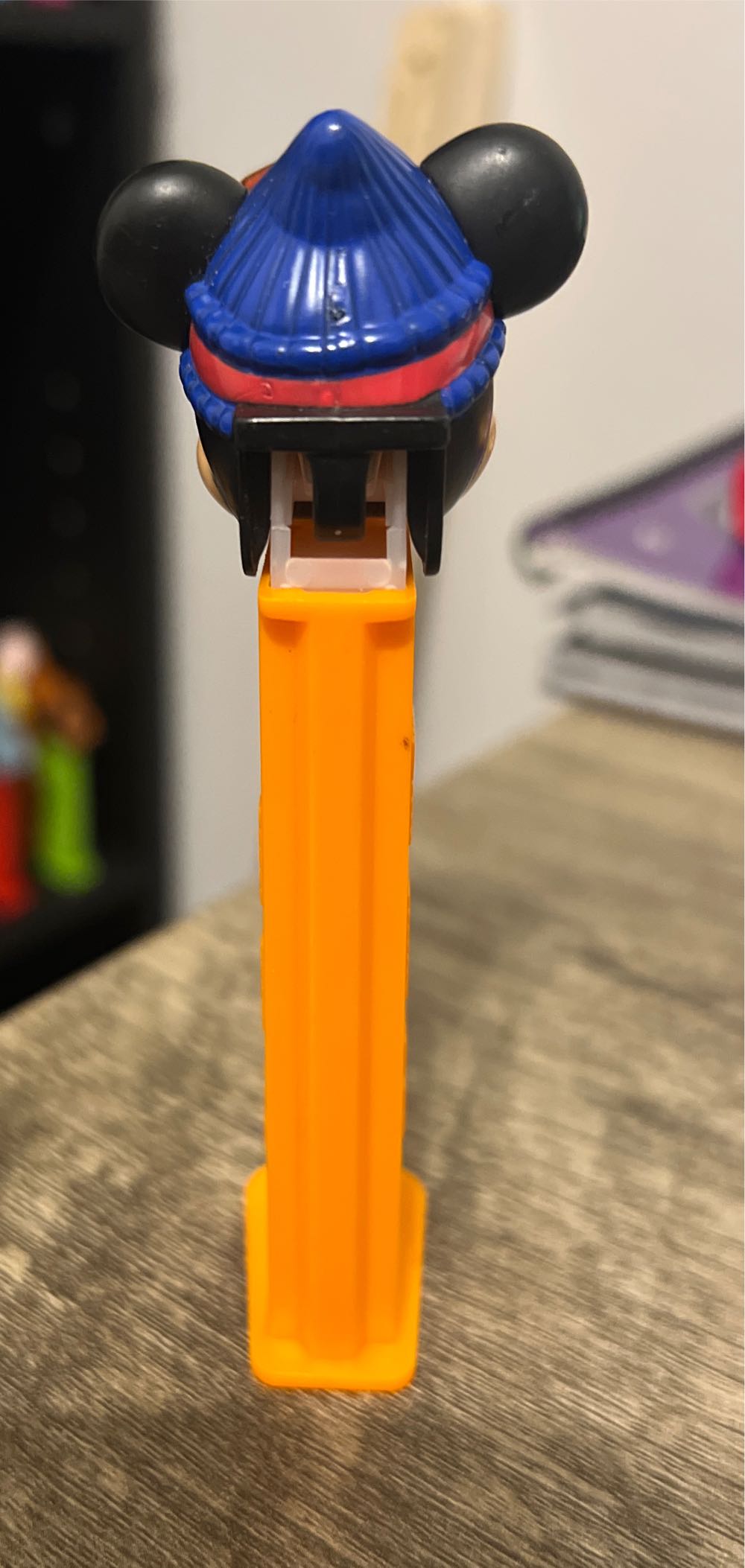 Mickey Mouse - Extreme Mickey - Disney pez collectible - Main Image 3