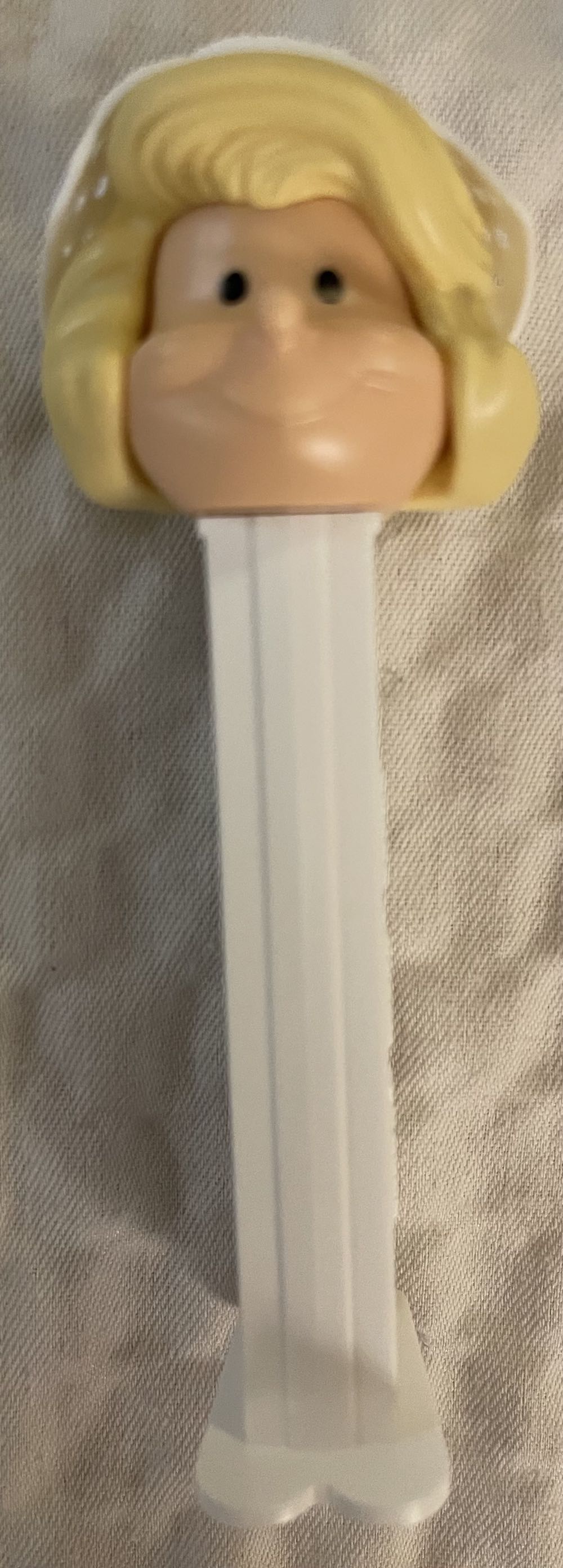 Bride - Brown, Blond, Black/ European Release  pez collectible - Main Image 2