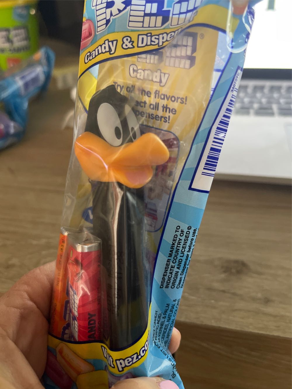 Daffy Duck - Looney Tunes pez collectible - Main Image 3