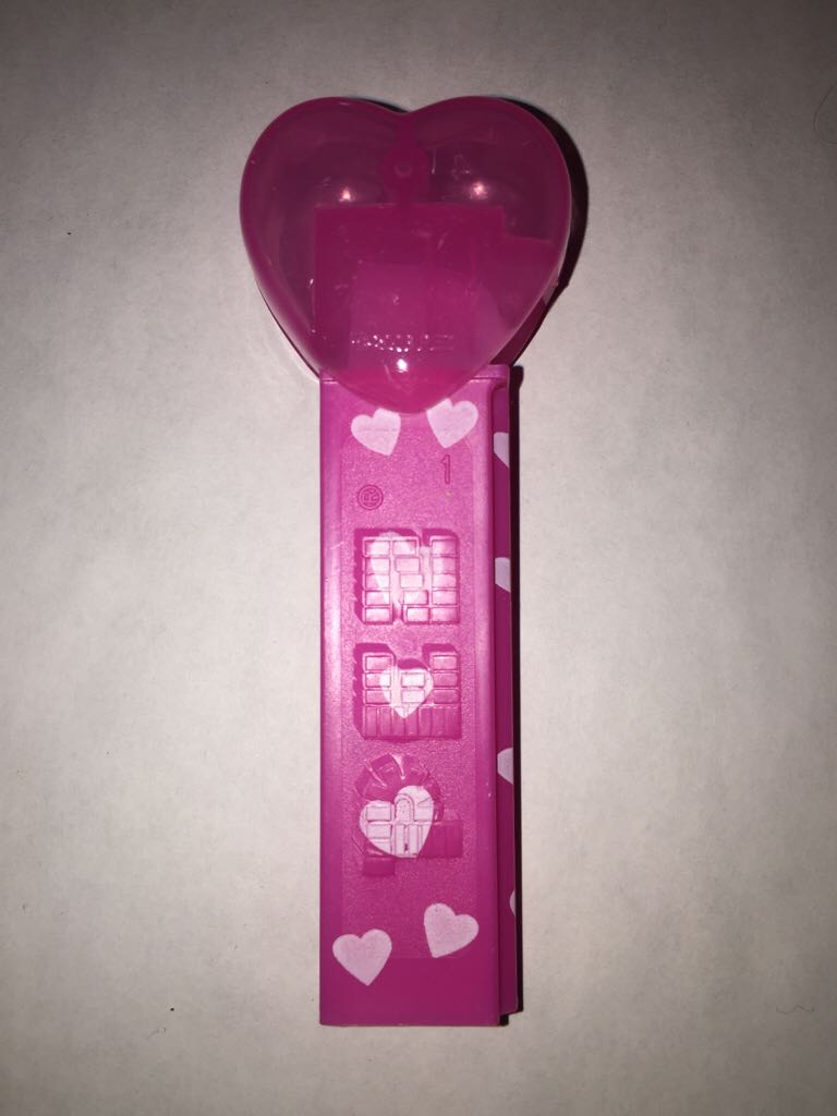 Valentine’s Day - I Heart U - Holidays - Valentine’s Day pez collectible - Main Image 2