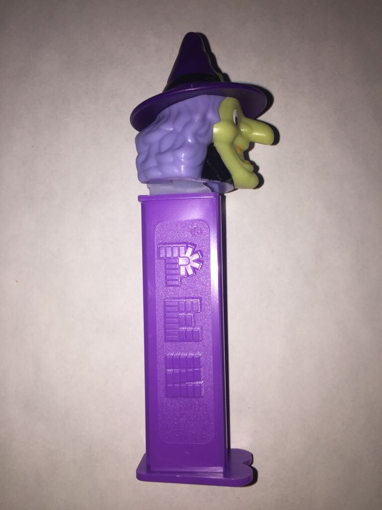 Witch - Holidays - Halloween pez collectible - Main Image 2