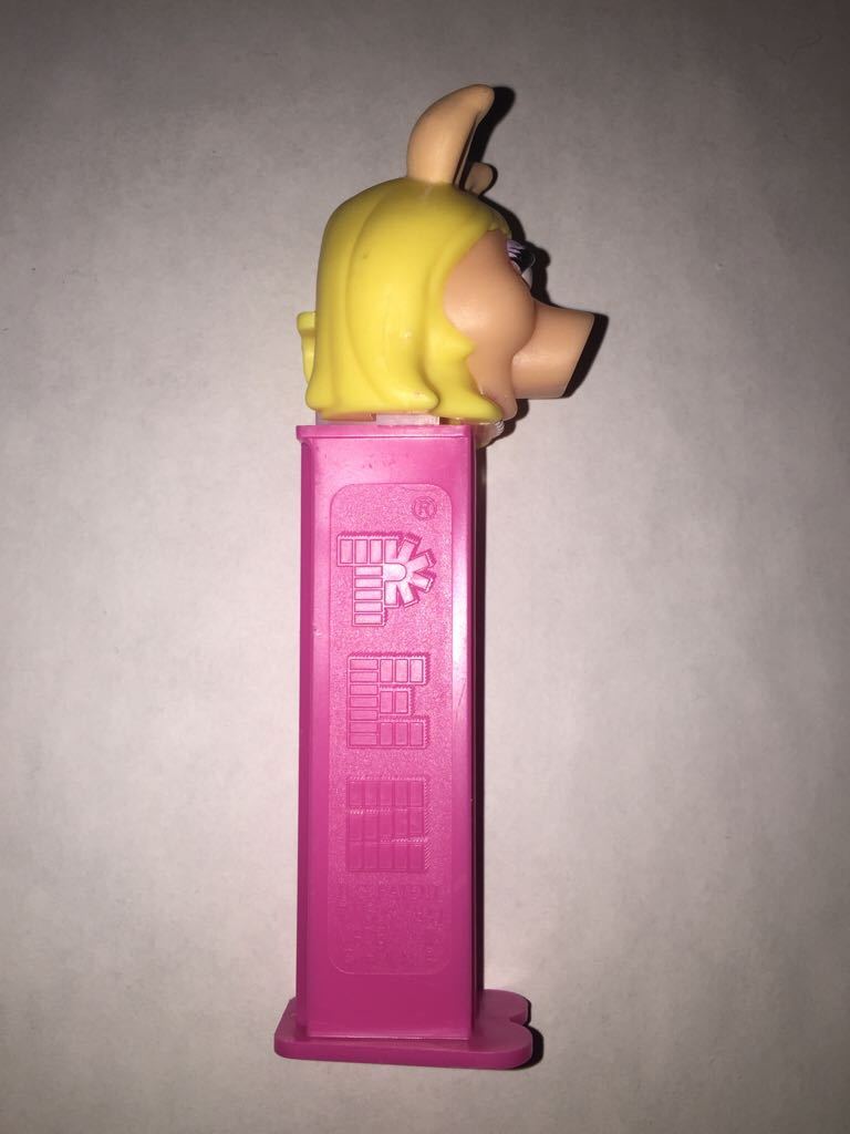 Miss Piggy - Muppets pez collectible - Main Image 2