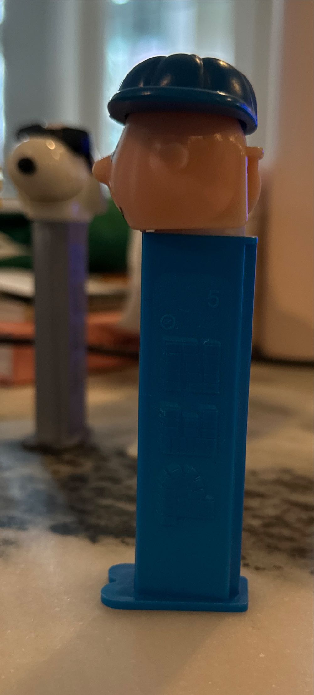 Charlie Brown - PEANUTS pez collectible - Main Image 3