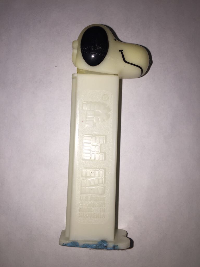 Snoopy - PEANUTS pez collectible - Main Image 2