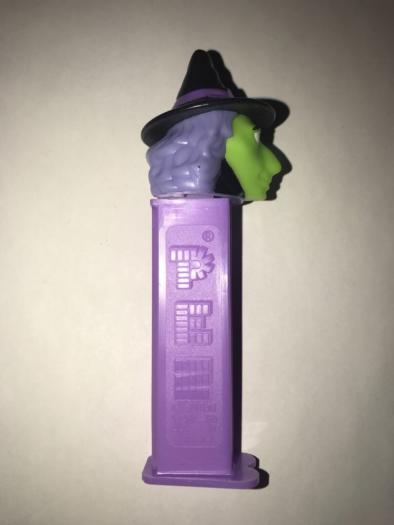 Halloween - Witch - Holidays - Halloween pez collectible - Main Image 2