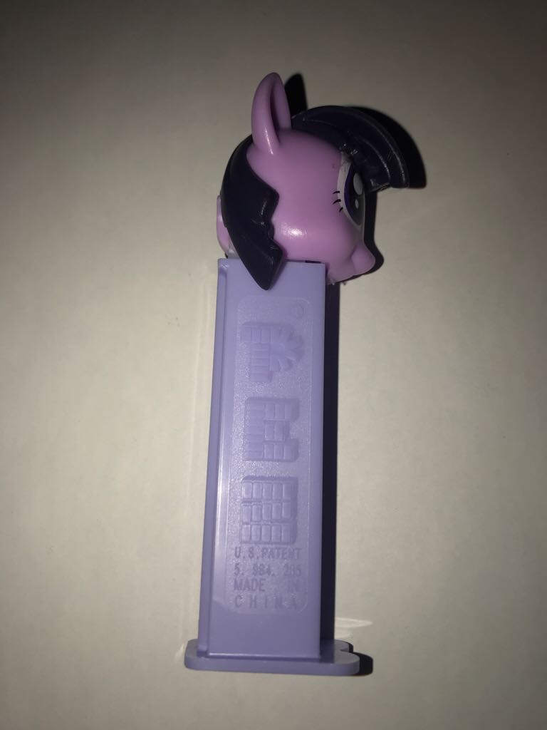 Twilight Sparkle - My Little Pony pez collectible - Main Image 2