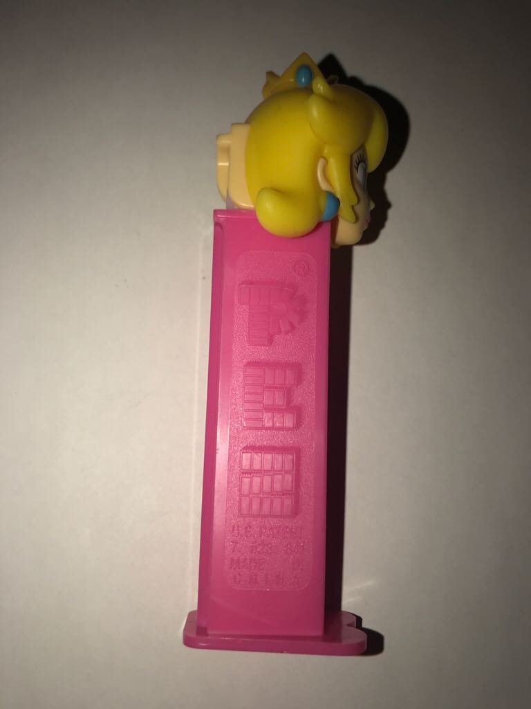 Princess Peach - Nintendo pez collectible - Main Image 2