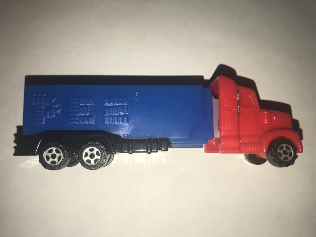 Grille - Rigs/Power Trucks pez collectible - Main Image 2