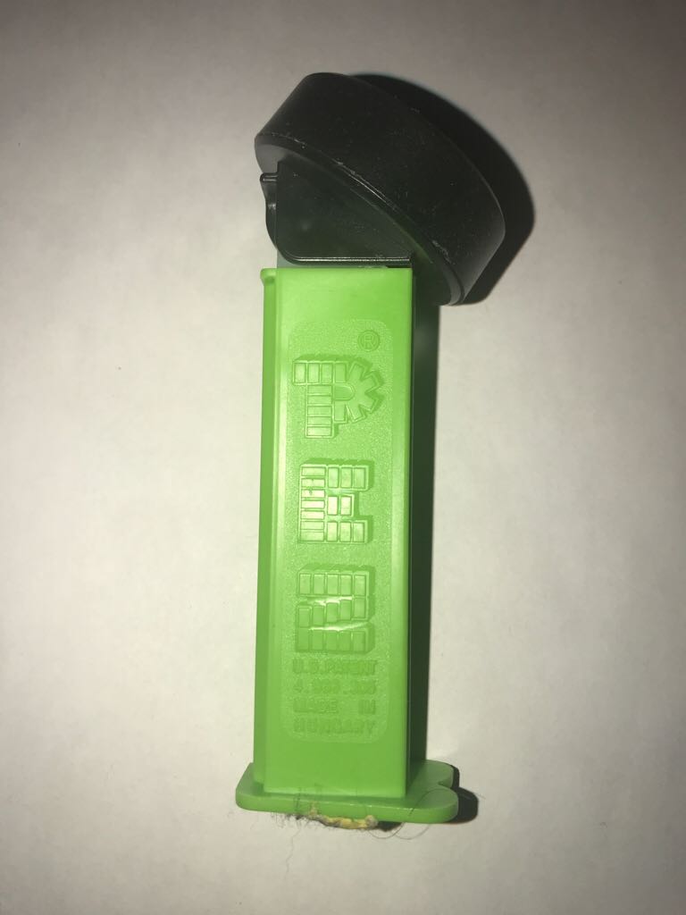 Hockey Puck - Sports pez collectible - Main Image 2