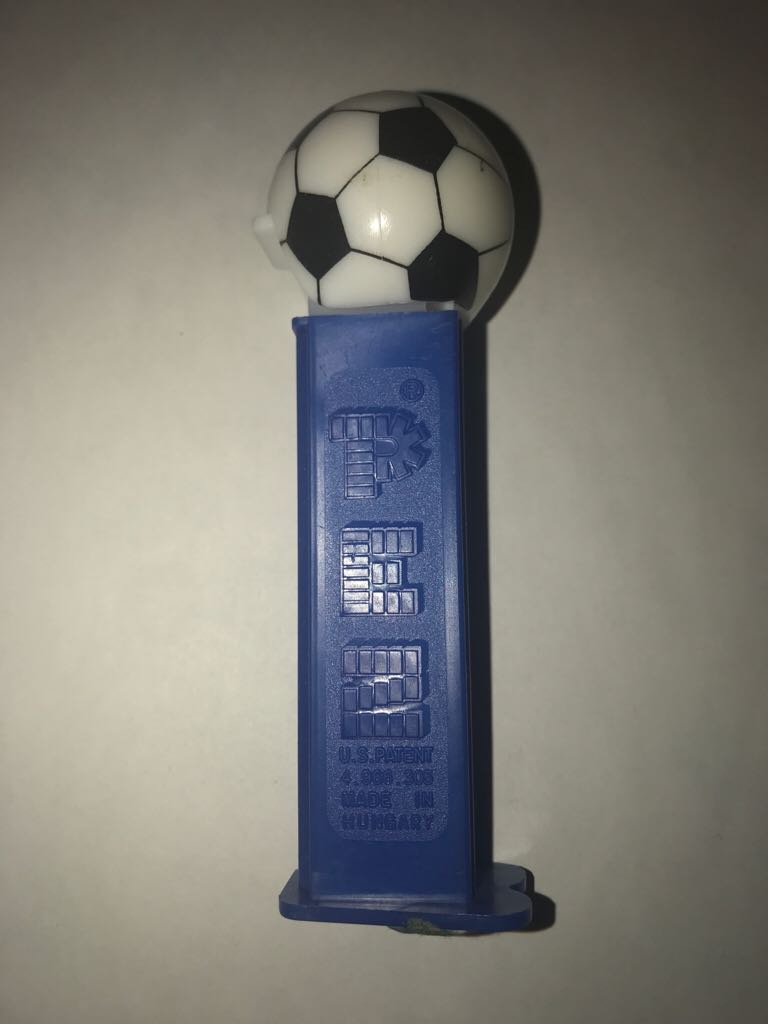 Soccer Ball - Sports pez collectible - Main Image 2