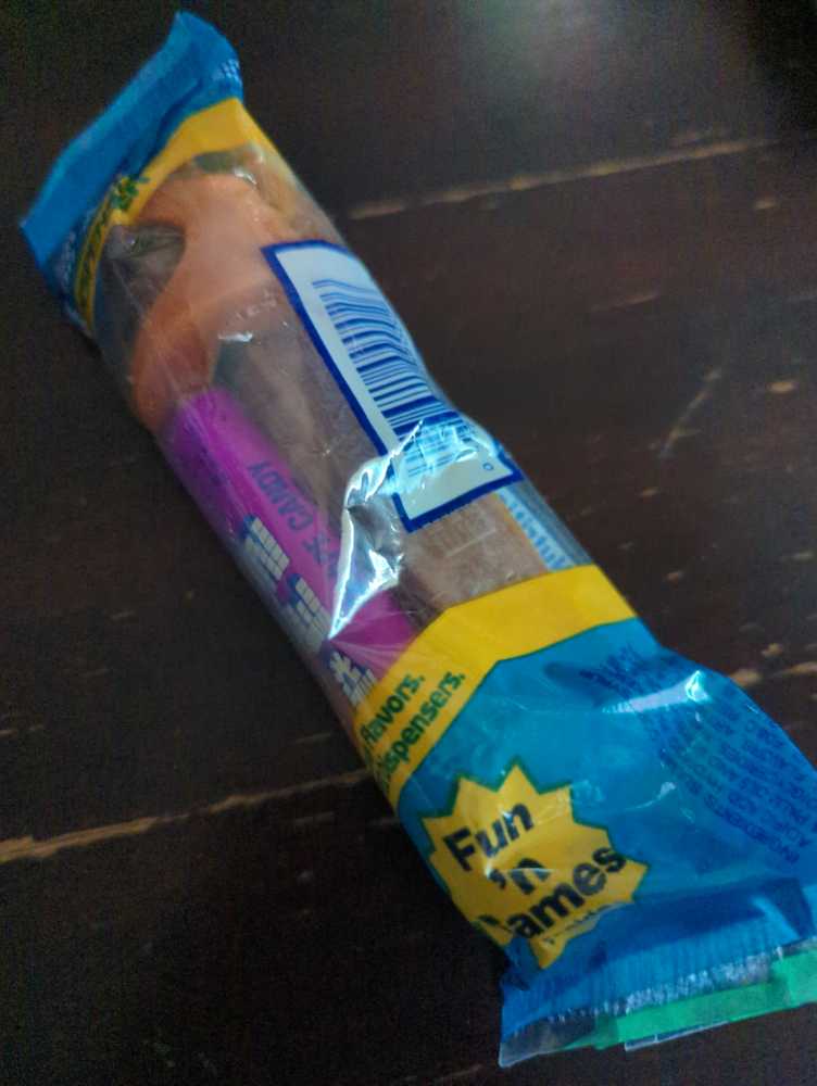 Wicket the Ewok - Star Wars pez collectible - Main Image 3