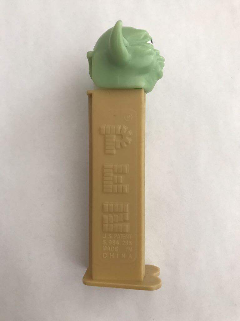 Yoda - Star Wars pez collectible - Main Image 2